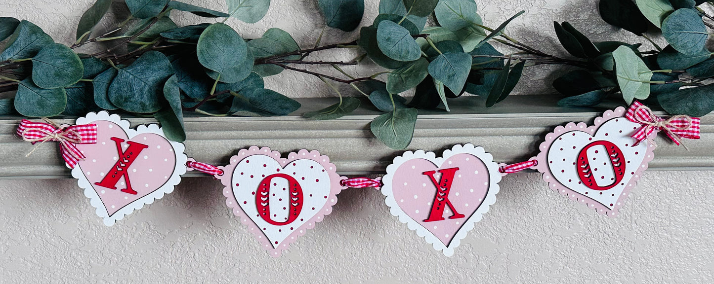 XOXO Valentine Banner