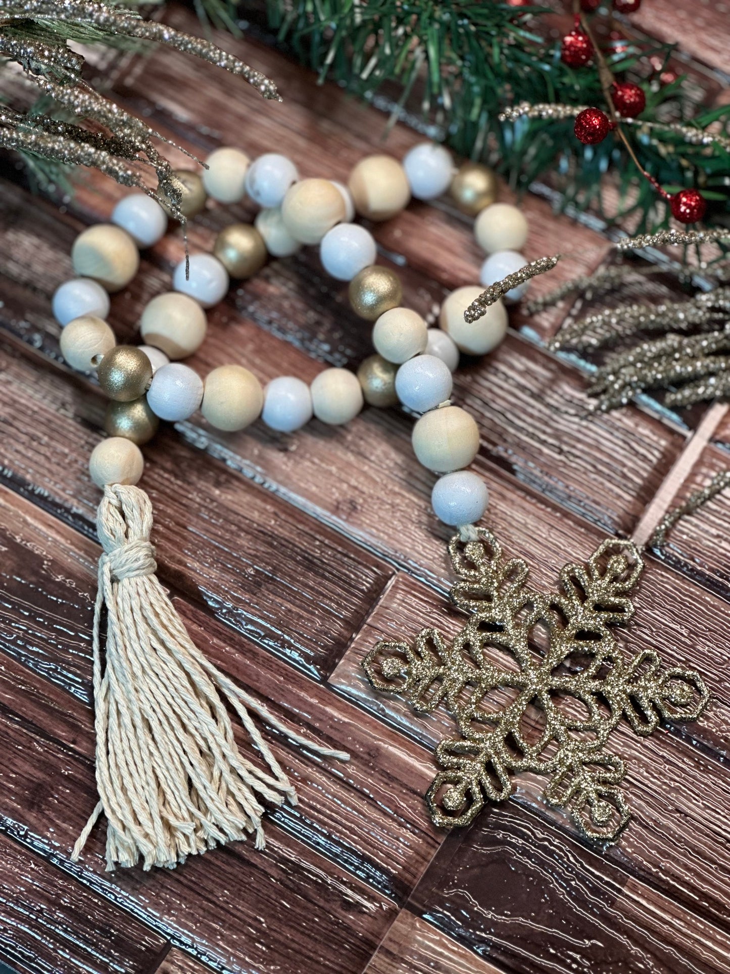 Gold Snowflake Beaded Garland