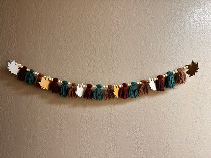 Hazelnut & Silver Tassel Garland