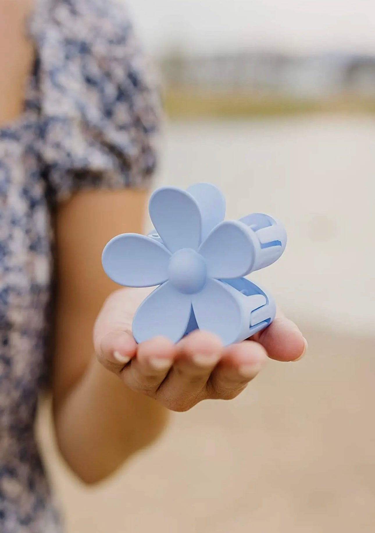 Daisy Flower Hair Claws